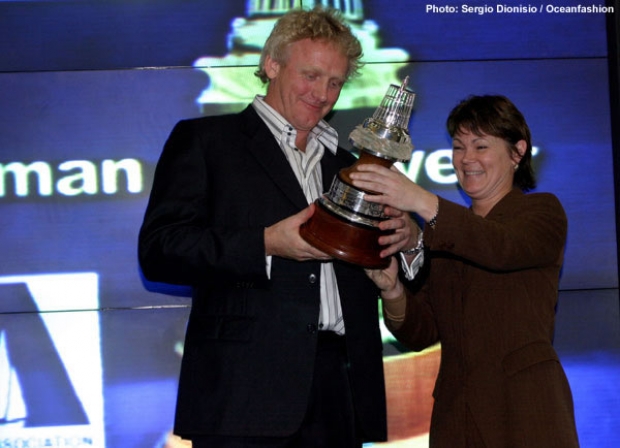 Steve Curtis awarded the trophy by Tracy Edwards at todays Schroders London Boatshow