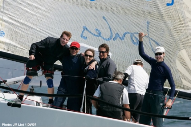 Louis Browne (red hat) and his team on the Mumm 30 Joules Asterix